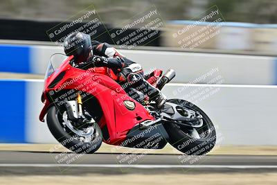 media/Apr-18-2025-TrackDaz (Fri) [[45f5874c44]]/B Group/Session 4 (Turn 6 - Outside)/